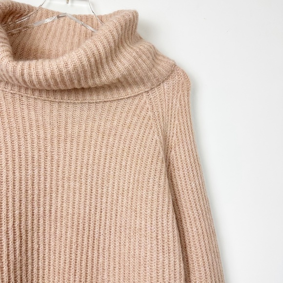 Point Sur Ribbed Turtleneck Rib Knit Fuzzy Sweater Pale Peach - Picture 4 of 7